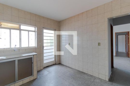 Cozinha de casa para alugar com 3 quartos, 90m² em Jardim das Bandeiras, Campinas