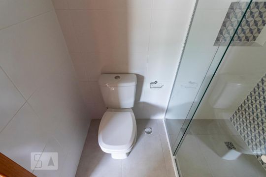 Banheiro de apartamento para alugar com 2 quartos, 40m² em Vila Marte, São Paulo