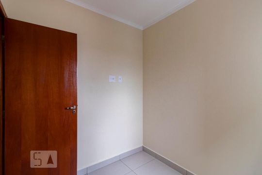 Quarto 1 de apartamento para alugar com 2 quartos, 40m² em Vila Marte, São Paulo