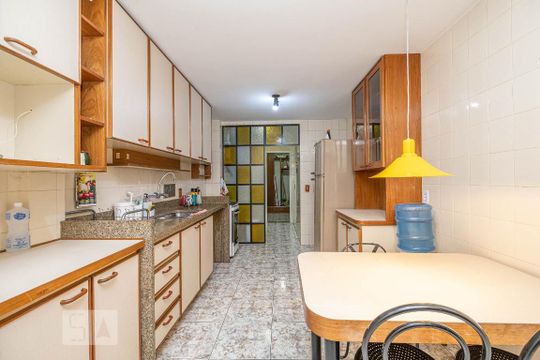 Cozinha de apartamento à venda com 3 quartos, 120m² em Tijuca, Rio de Janeiro