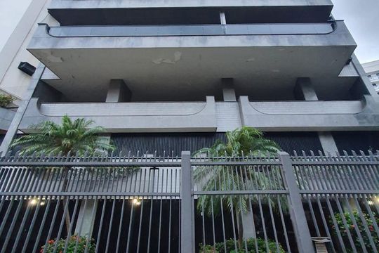 Fachada de apartamento à venda com 3 quartos, 120m² em Tijuca, Rio de Janeiro