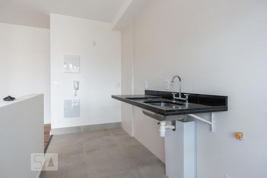 Cozinha de apartamento para alugar com 2 quartos, 50m² em Vila Dom Pedro Ii, São Paulo