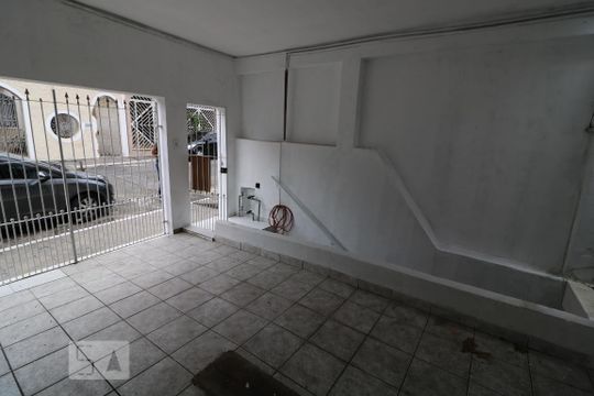 Garagem de casa à venda com 8 quartos, 220m² em Jardim Cotching, São Paulo