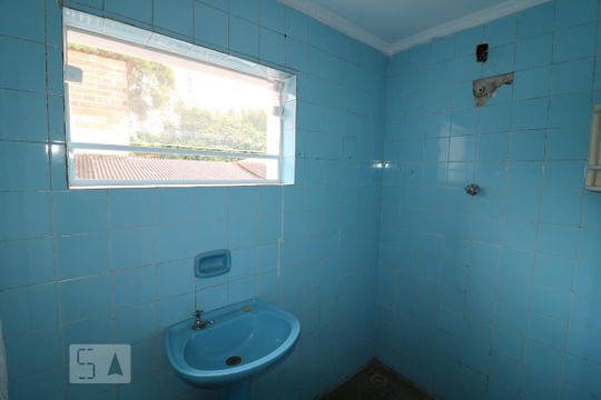 Banheiro de casa à venda com 8 quartos, 220m² em Jardim Cotching, São Paulo