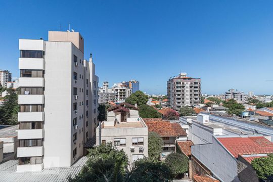 Vista do Quarto 2 de apartamento para alugar com 2 quartos, 70m² em São João, Porto Alegre