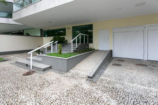 Entrada de apartamento à venda com 1 quarto, 160m² em Recreio dos Bandeirantes, Rio de Janeiro