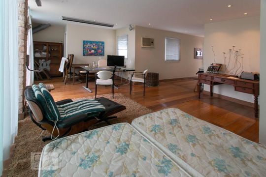 Apartamento à venda com 1 quarto, 160m² em Recreio dos Bandeirantes, Rio de Janeiro