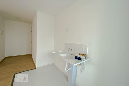 Cozinha de apartamento para alugar com 2 quartos, 40m² em Jardim Brasília (zona Norte), São Paulo