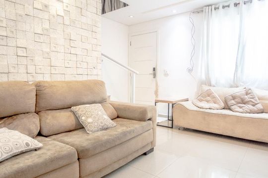 Sala de casa de condomínio à venda com 3 quartos, 111m² em Vila Medeiros, São Paulo