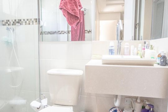 Banheiro de casa de condomínio à venda com 3 quartos, 111m² em Vila Medeiros, São Paulo