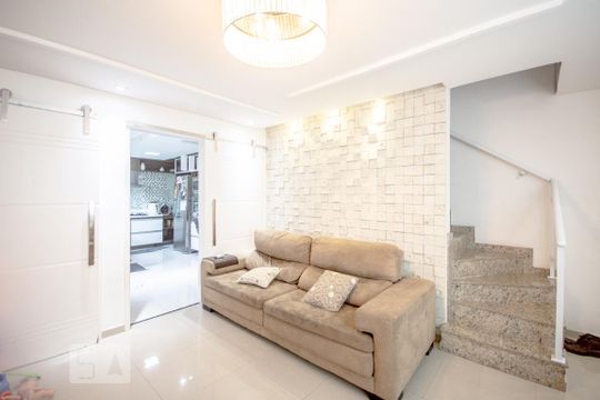 Sala de casa de condomínio à venda com 3 quartos, 111m² em Vila Medeiros, São Paulo