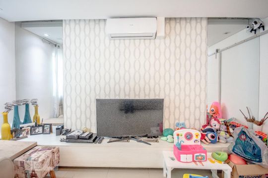 Sala de casa de condomínio à venda com 3 quartos, 111m² em Vila Medeiros, São Paulo