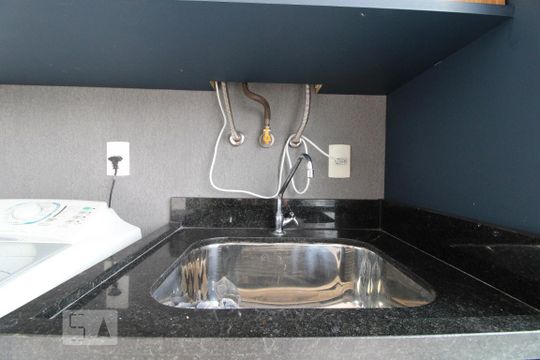 Pia área de serviço de apartamento para alugar com 2 quartos, 53m² em Jardim Novo Santo Amaro, São Paulo