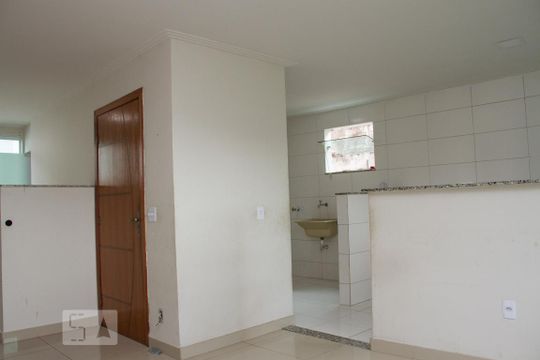 Sala de casa para alugar com 2 quartos, 76m² em Água Santa, Rio de Janeiro