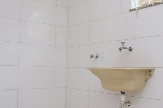 Área de Serviço de casa para alugar com 2 quartos, 76m² em Água Santa, Rio de Janeiro