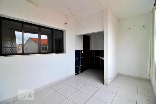 Área de Serviço de casa para alugar com 1 quarto, 85m² em Vila Camilópolis, Santo André