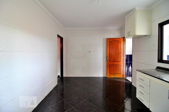 Cozinha de casa para alugar com 1 quarto, 85m² em Vila Camilópolis, Santo André