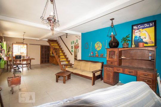 Sala de casa à venda com 3 quartos, 363m² em Rio Branco, Porto Alegre