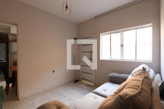 Casa à venda com 2 quartos, 125m² em Jardim Tiete, São Paulo