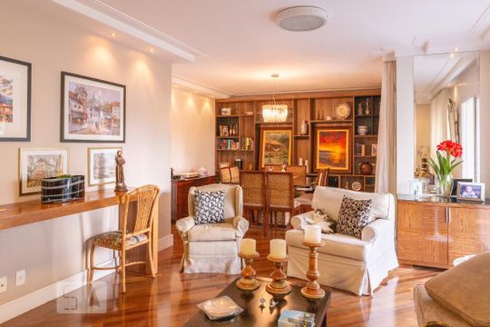 Sala de apartamento à venda com 3 quartos, 174m² em Vila Romana, São Paulo