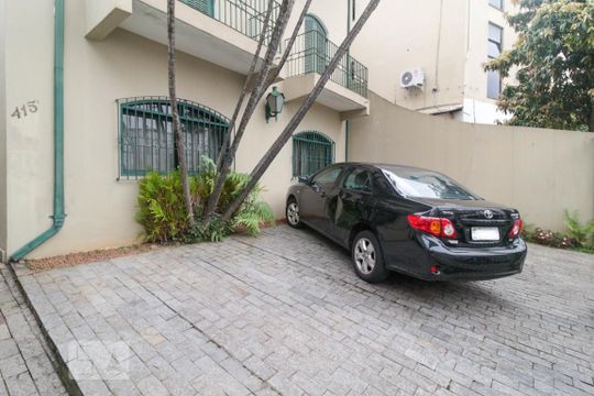 Garagem de casa para alugar com 5 quartos, 230m² em Vila Mariana, São Paulo