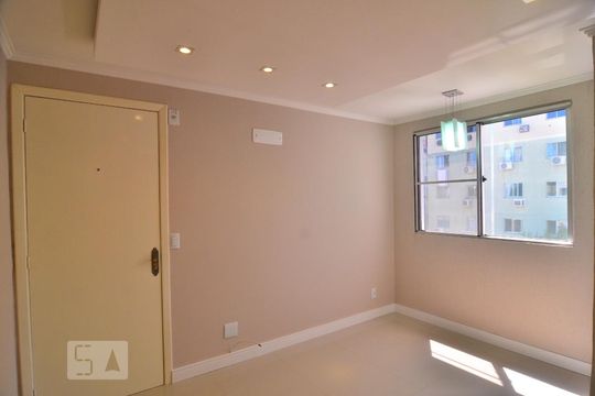 Sala de apartamento para alugar com 2 quartos, 50m² em Mato Grande, Canoas
