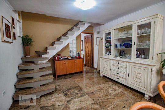Casa para alugar com 4 quartos, 300m² em Santana, São Paulo
