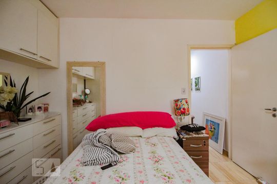 Casa para alugar com 4 quartos, 300m² em Santana, São Paulo