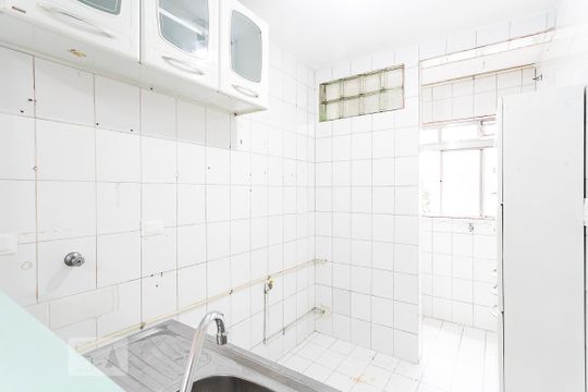 Cozinha de apartamento para alugar com 1 quarto, 35m² em Paraíso, São Paulo
