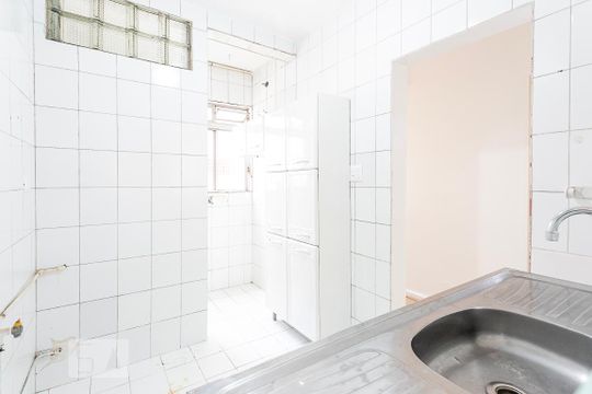 Cozinha de apartamento para alugar com 1 quarto, 35m² em Paraíso, São Paulo