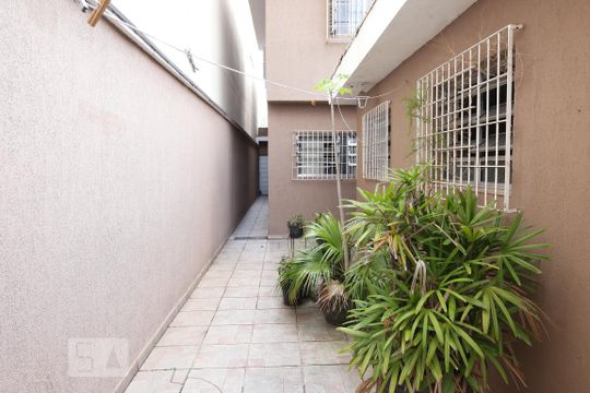Quintal de casa à venda com 3 quartos, 193m² em Vila America, Santo André