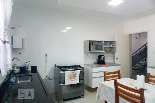 Cozinha de casa à venda com 3 quartos, 270m² em Vila Feliz, São Paulo