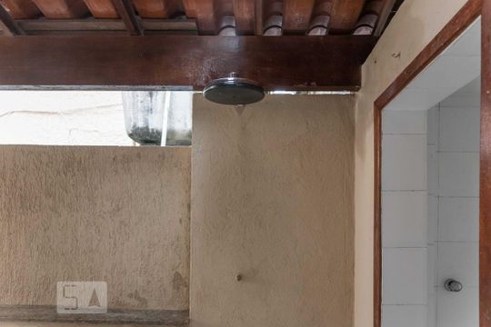 Área Externa - Chuveirão de casa de condomínio à venda com 4 quartos, 120m² em Tijuca, Rio de Janeiro
