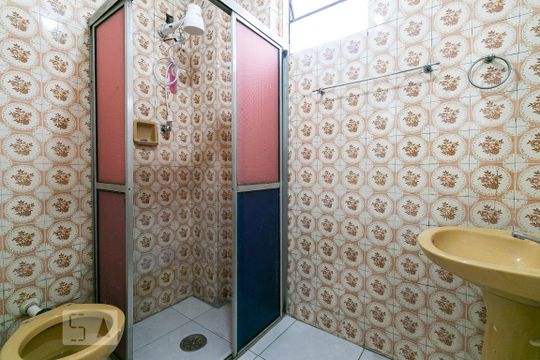 Banheiro de apartamento para alugar com 3 quartos, 80m² em Brás, São Paulo