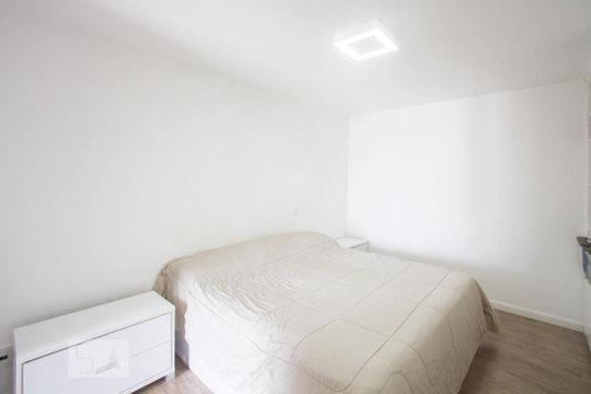Suíte 1 de apartamento para alugar com 2 quartos, 118m² em Campo Belo, São Paulo