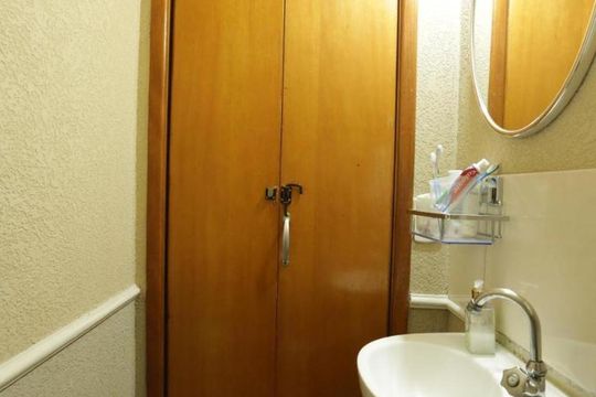 Lavabo de casa de condomínio para alugar com 2 quartos, 55m² em Vila Laís, São Paulo