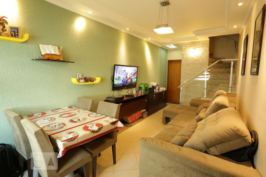 Sala de casa de condomínio para alugar com 2 quartos, 55m² em Vila Laís, São Paulo
