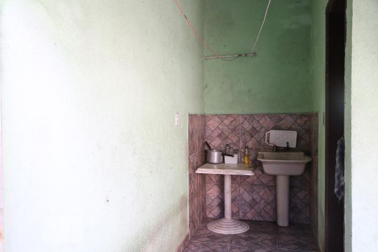 Lavatorio de casa para alugar com 2 quartos, 134m² em Vila Tupi, Praia Grande