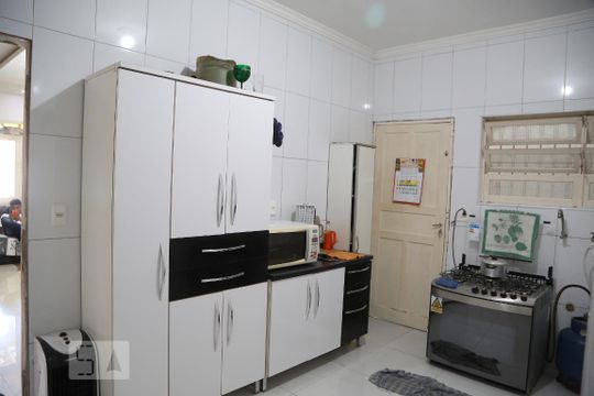Cozinha de casa para alugar com 2 quartos, 134m² em Vila Tupi, Praia Grande