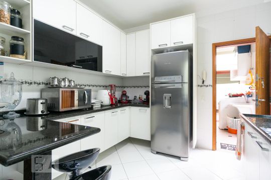 Cozinha de casa à venda com 3 quartos, 175m² em Jardim Franca, São Paulo