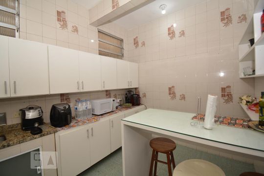 Cozinha de casa à venda com 3 quartos, 240m² em Irajá, Rio de Janeiro
