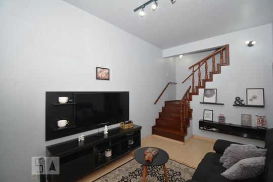 Sala de Estar de casa à venda com 3 quartos, 240m² em Irajá, Rio de Janeiro