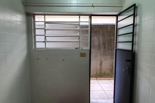 Área de Serviço9 ((reversível) de casa para alugar com 3 quartos, 163m² em Vila Firmiano Pinto, São Paulo