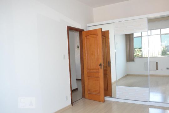 Quarto 1 de apartamento à venda com 2 quartos, 70m² em Jardim Guanabara, Rio de Janeiro