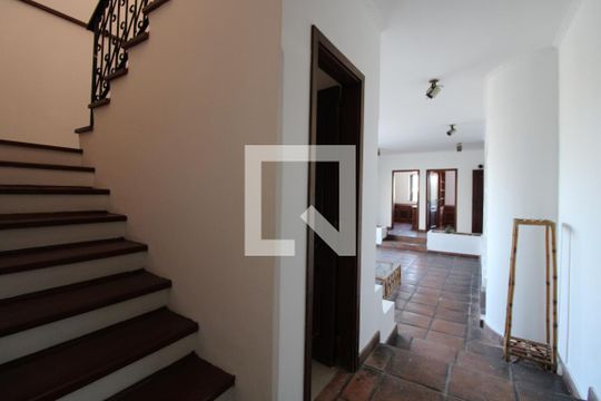 Sala de estar de casa à venda com 3 quartos, 323m² em Chácara da Barra, Campinas