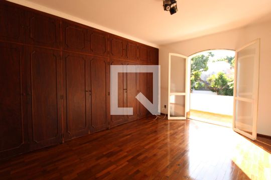 Quarto 1 (suíte) de casa à venda com 3 quartos, 323m² em Chácara da Barra, Campinas