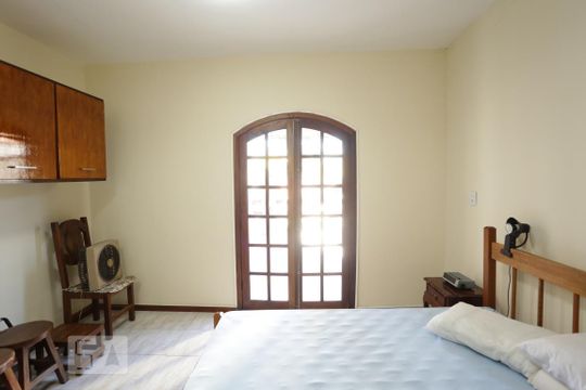 Quarto 1 de casa para alugar com 3 quartos, 250m² em Vila Talarico, São Paulo