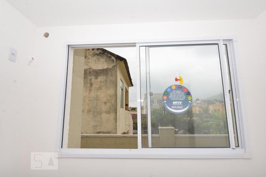 Sala de apartamento para alugar com 2 quartos, 44m² em Encantado, Rio de Janeiro