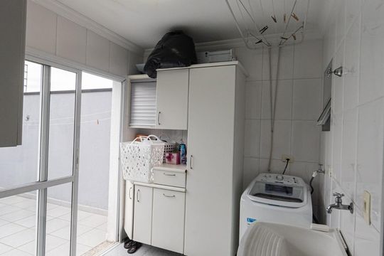 Área de Serviço de casa de condomínio à venda com 4 quartos, 399m² em Vila Bertioga, São Paulo