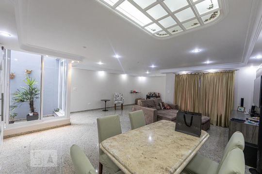 Sala de casa de condomínio à venda com 4 quartos, 399m² em Vila Bertioga, São Paulo